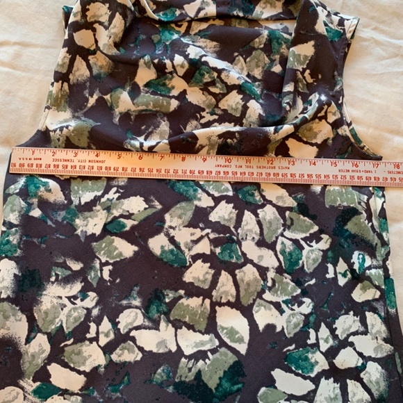 Hobbs of London blouse. Size 6. - Picture 4 of 7